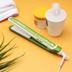 Geepas Ceramic Straight Hair Straighteners 35W - Easy Pro Wide Ceramic Floating Plates with Auto Temperature 180°C-200°C